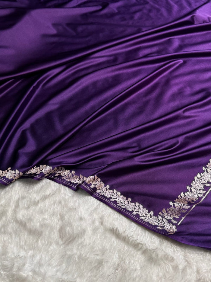 Mashru Silk Banarasi Zari Small Border Plain Design Saree