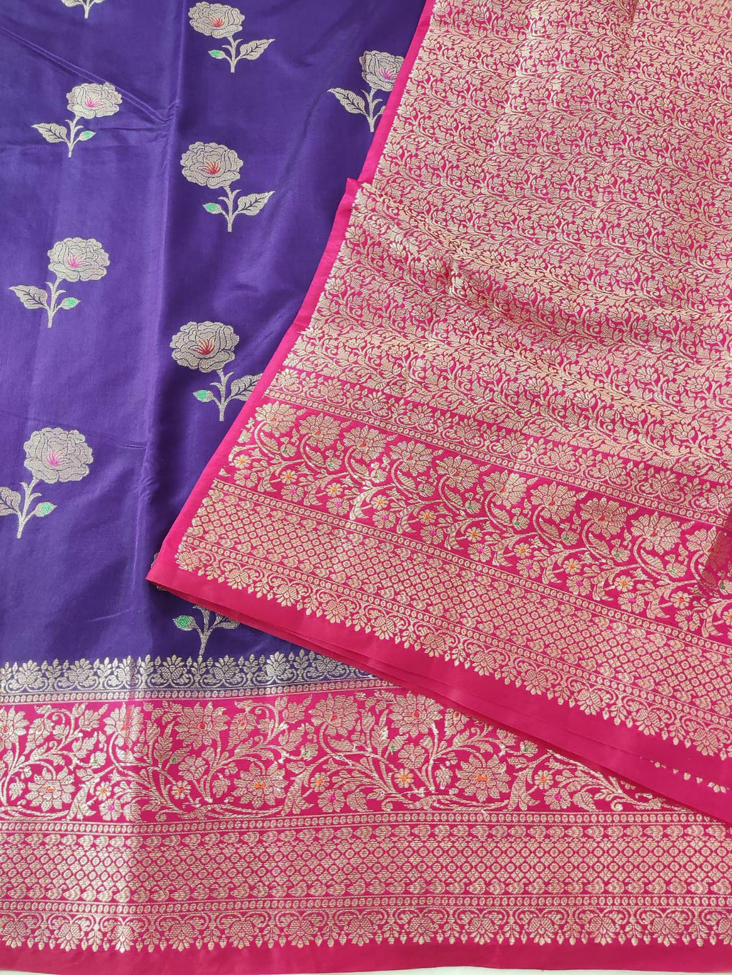Contrast Silk Buta Zari Brder Design Saree