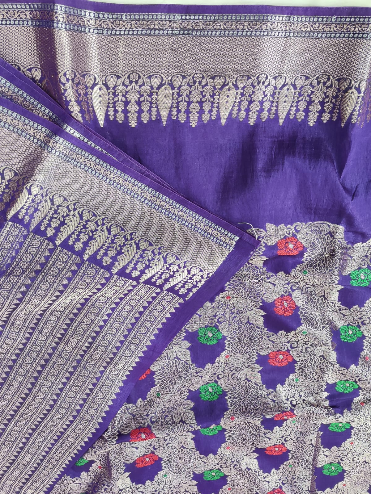 Banarasi Viscose Silk Meenakari Saree