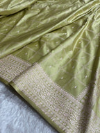 Mashru Silk Banarasi Zari Small Border Plain Design Saree