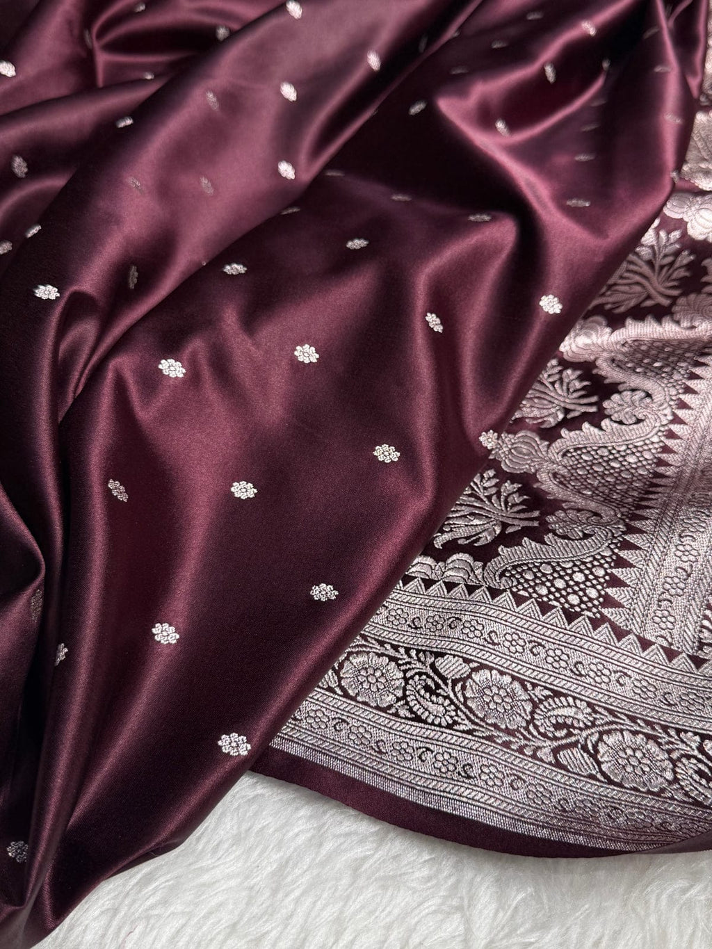 Mashru Silk Banarasi Zari Small Border Plain Design Saree